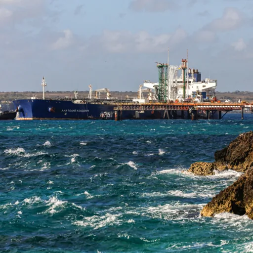 Iran: il rischio per le forniture di petrolio cresce a dismisura