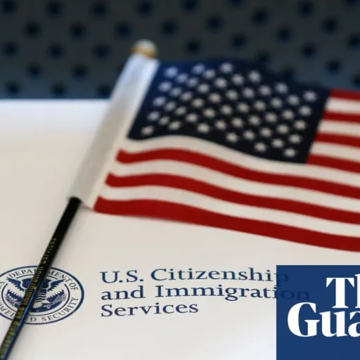 USA: per richiedere la Green Card sarà necessario tornare nel proprio paese d'origine