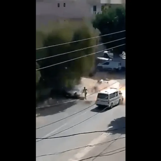 Video mostra attacco israeliano contro soccorritori e un bambino in Libano