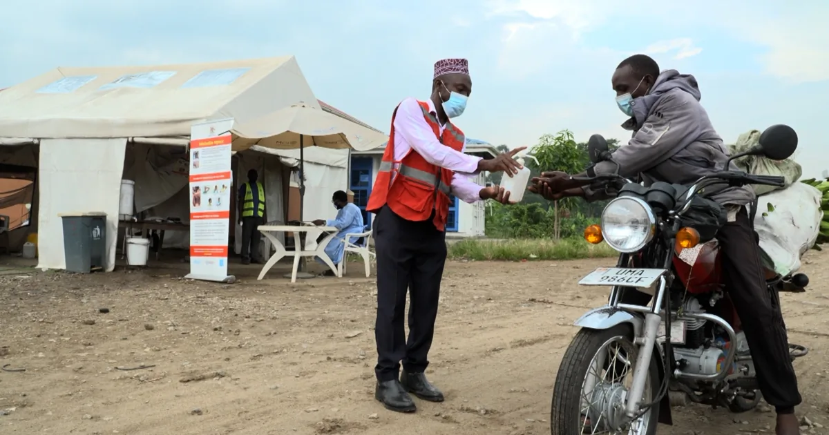 L'epidemia di Ebola sconvolge la vita lungo il confine tra RDC e Uganda